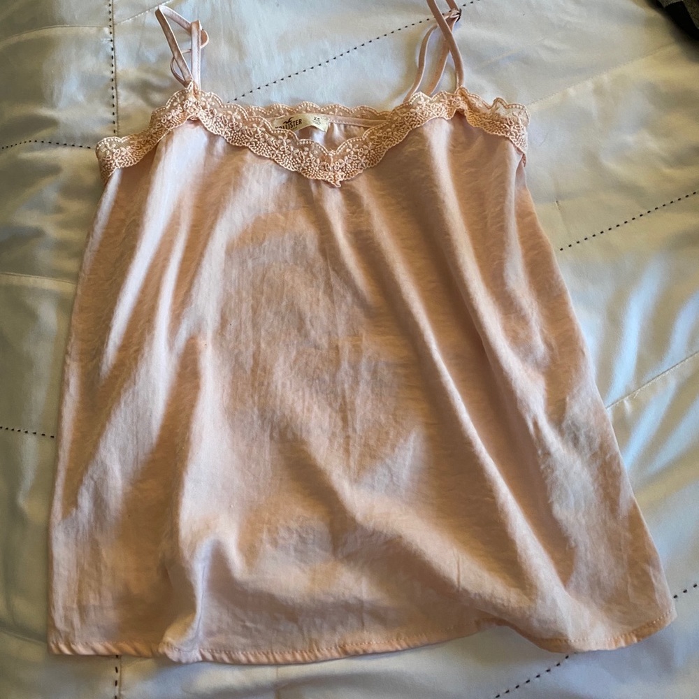 hollister tank